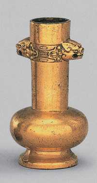 18世纪 鎏金铜双龙耳长颈瓶